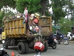 Armada 80an Pengangkut Sampah Kabupaten Sumenep  Tidak Layak