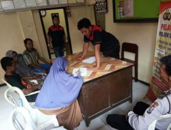 Bocah Dihakimi Massa, Karena Mencuri Uang Di Warung