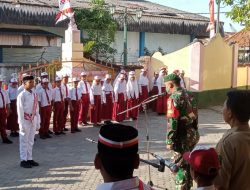 Babinsa Koramil 02 Kalianget Menjadi Irup Upacara di SDN Timur ll Kalianget