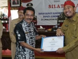 Bupati Serahkan 72 SK Masa Pensiun ASN di Lingkungan Sumenep