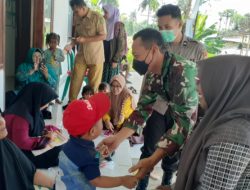 Peduli Kesehatan Anak, Batuud Koramil 09 Pragaan Dampingi Giat Posyandu