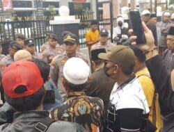 Minta Keadilan, Warga Desa Badur Geruduk Kantor Kejari Sumenep, Kasus 5 Tersangka Perangkat Desa di P21